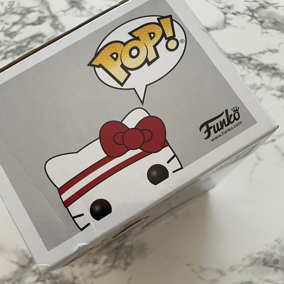 Hello Kitty Funko Pop 37 - Picture 10 of 10